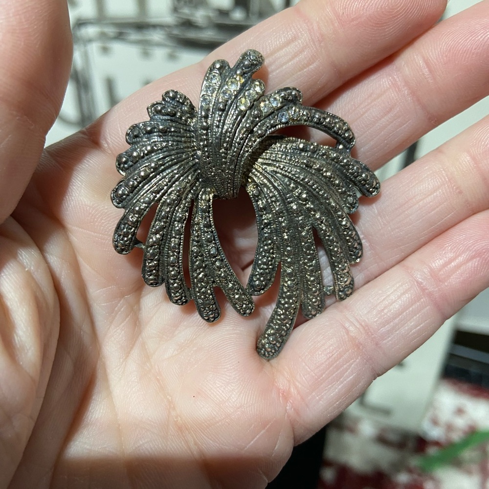 Vintage Firework Brooch. Pewter Tone. Accented at the Top With Rhinestones.